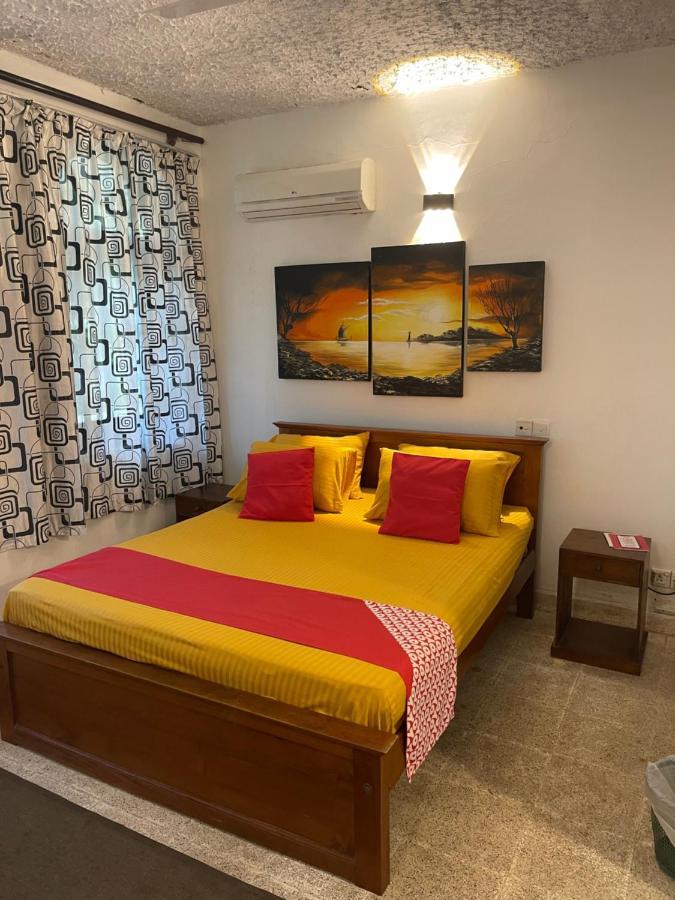 Oyo 459 Barasti Beach Resort Kalutara Exterior photo